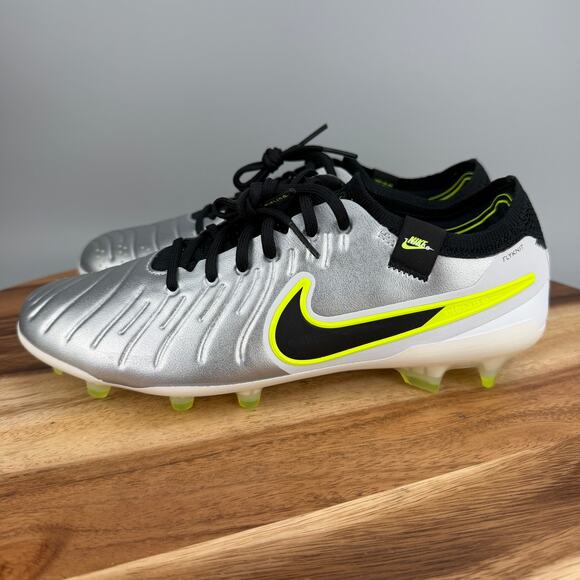 Nike Tiempo Legend 10 Elite FG Men\'s 7 / Women\'s 8.5 Soccer Cleats HF8980-001 main image 8